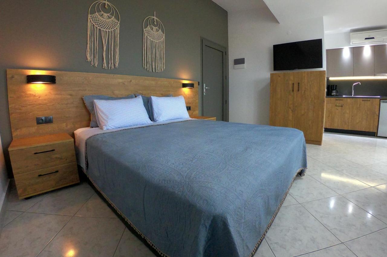 Sea View Apartment Grek Nea 3 Nea Roda Exterior photo